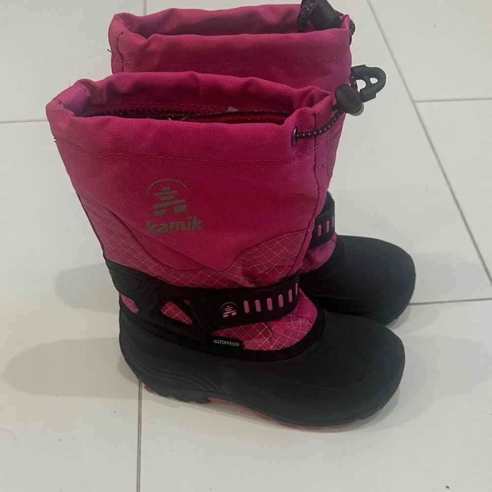 Kamik Kids' Fuchsia and Black Snow Boots 12 insulated